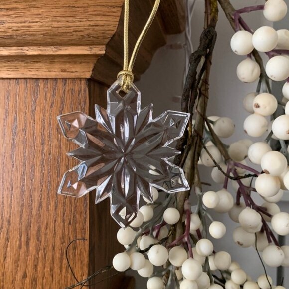 Vintage Mikasa Joyous Collection Crystal Snowflake Ornaments set of 3 - Picture 4 of 9